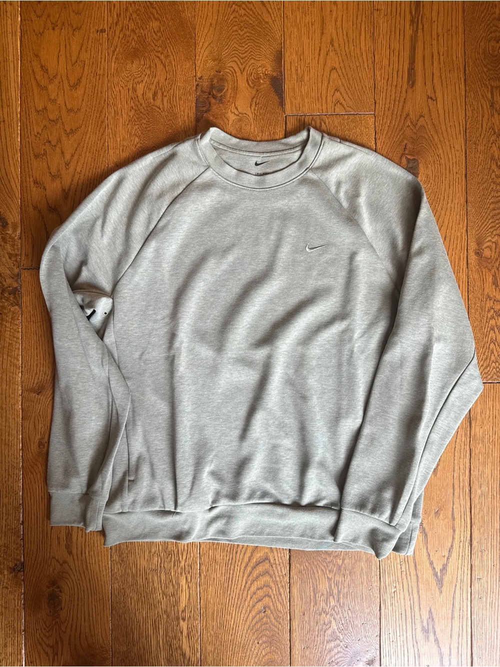 Nike Men's Medium Gray Dri-Fit Crewneck Sweatshirt, Like New, Size L